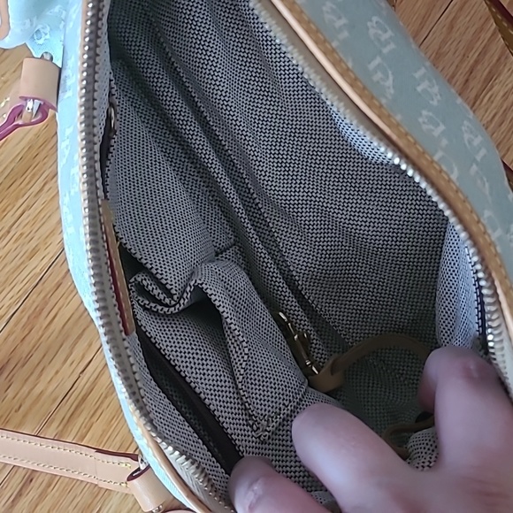 Dooney & Bourke Bag - Picture 4 of 9